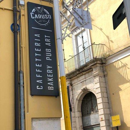 Caruso Pub Art Caffetteria & Bakery