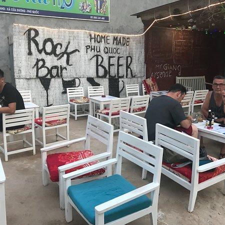 Beer Rock Bar