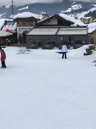 Schonzeit Restaurant