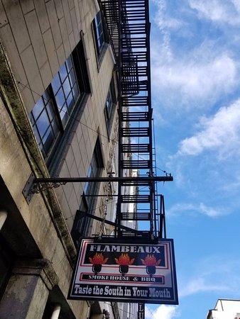 Flambeaux Smoke House & BBQ