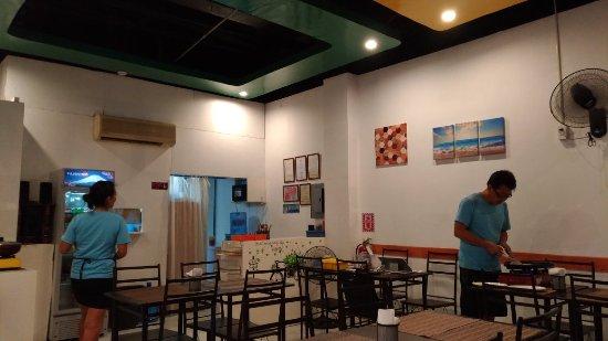 Heyzen BBQ & Food House