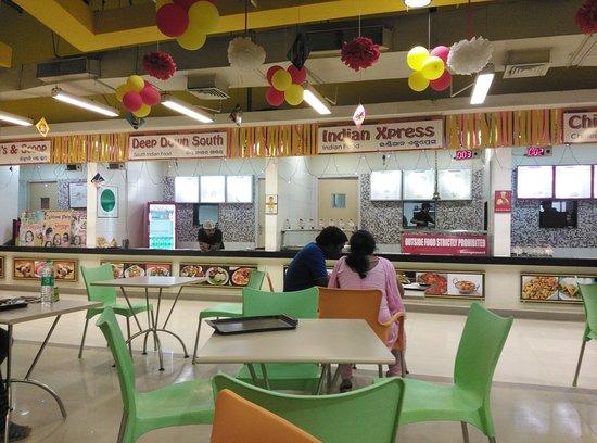 Reliance Food Court