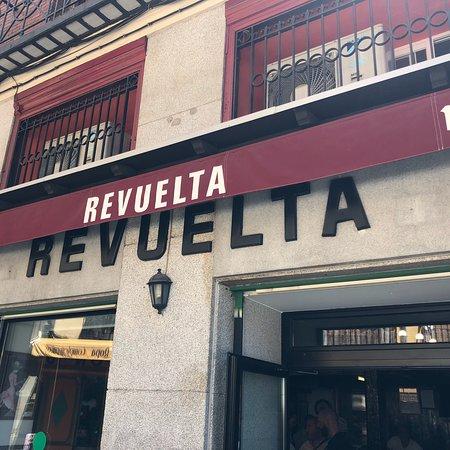 La Revuelta