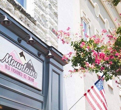Mountains Ice Cream