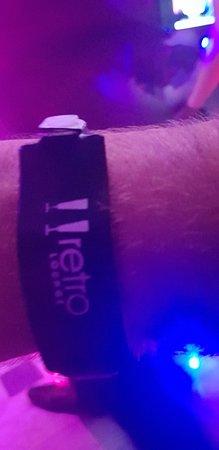 Retro Lounge and Restaurant