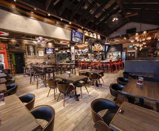 Bellafornia Pizza Burger & Bar