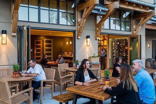 Vine Wine & Craft Bar