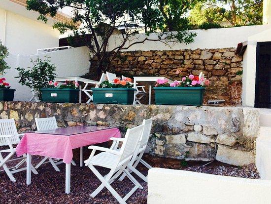 Harre Cafe & Restaurant