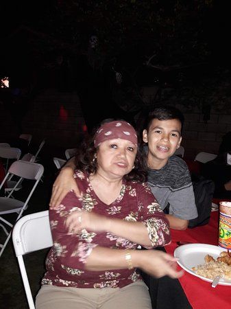 Shakey's Pizza Parlor