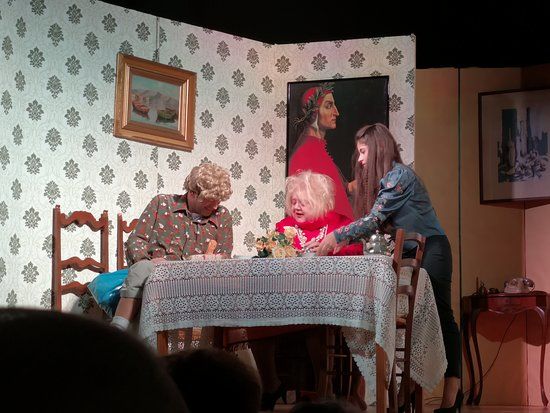 Teatro "Beato Contardo Ferrini"