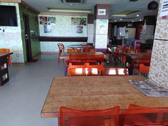 Taj Sweets & Veg Restaurant