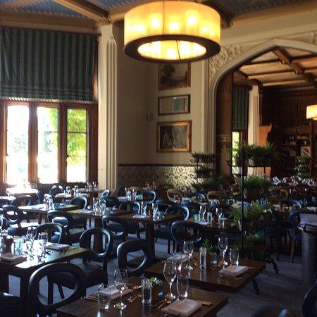 1853 Restaurant and Bar