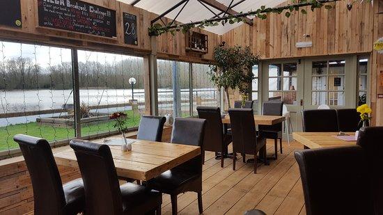 Lakeside Kitchen and Bar