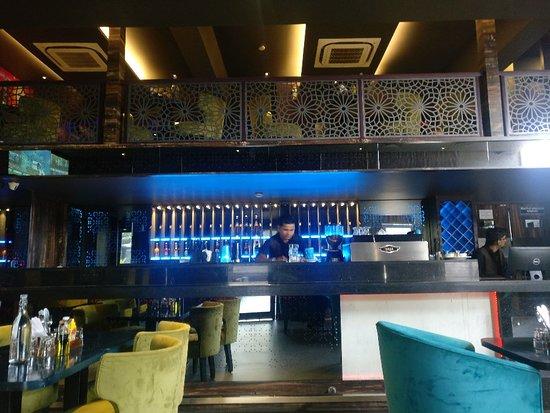 Quench Cafe & Lounge