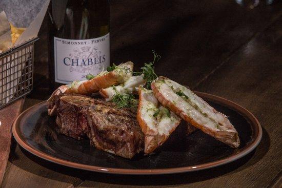 Harry's Seafood & Grill