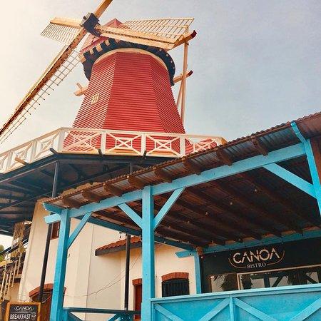 Canoa Bistro Restaurant & Bar