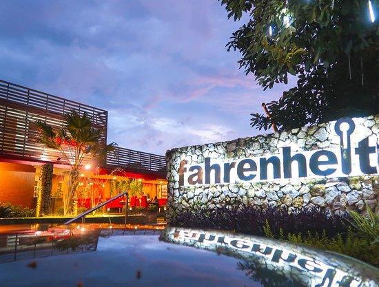 Fahrenheit Resto & Cafe