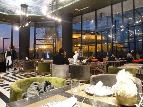 Le Gatsby Cafe & Restaurant