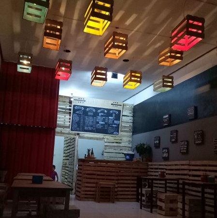 Mr.K's Pizza 'N' Burger