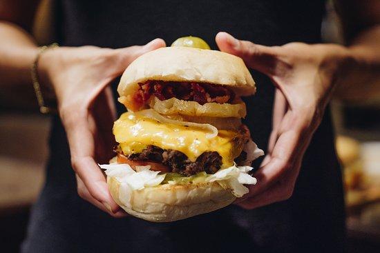 Toona's Burger Bar And Grill