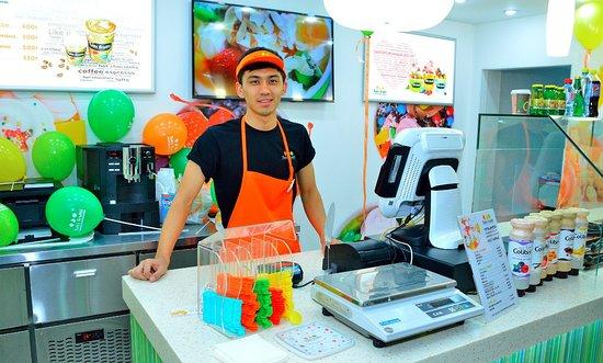 Tutti Frutti Frozen Yogurt