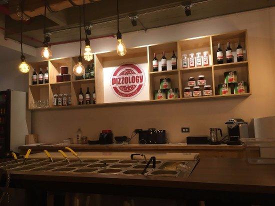 Pizzology Pizza & Cafe