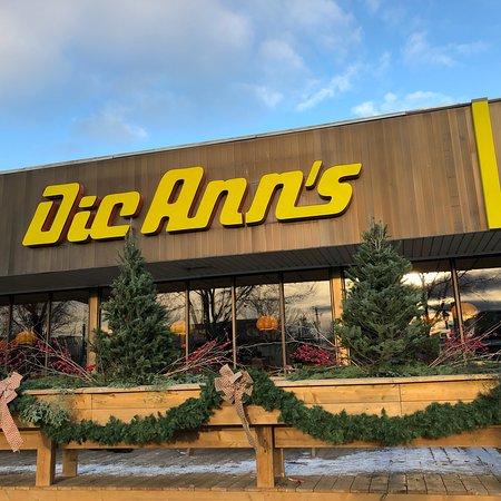 Dic Ann's Chomedey