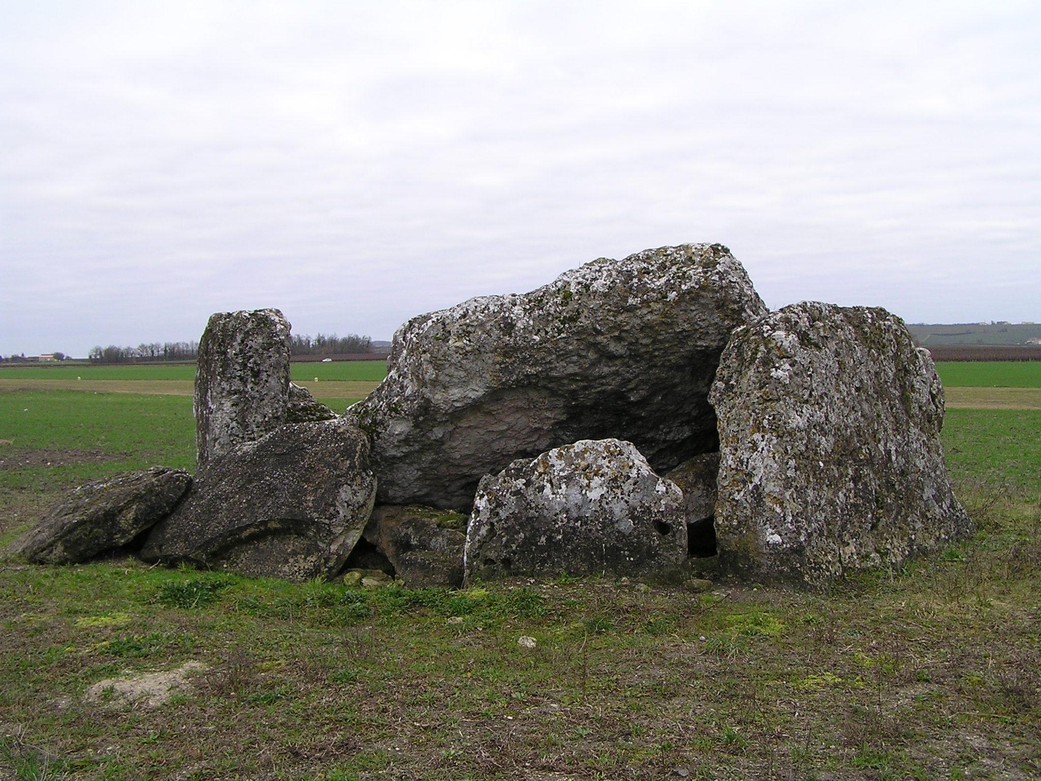 dolmen des Courades