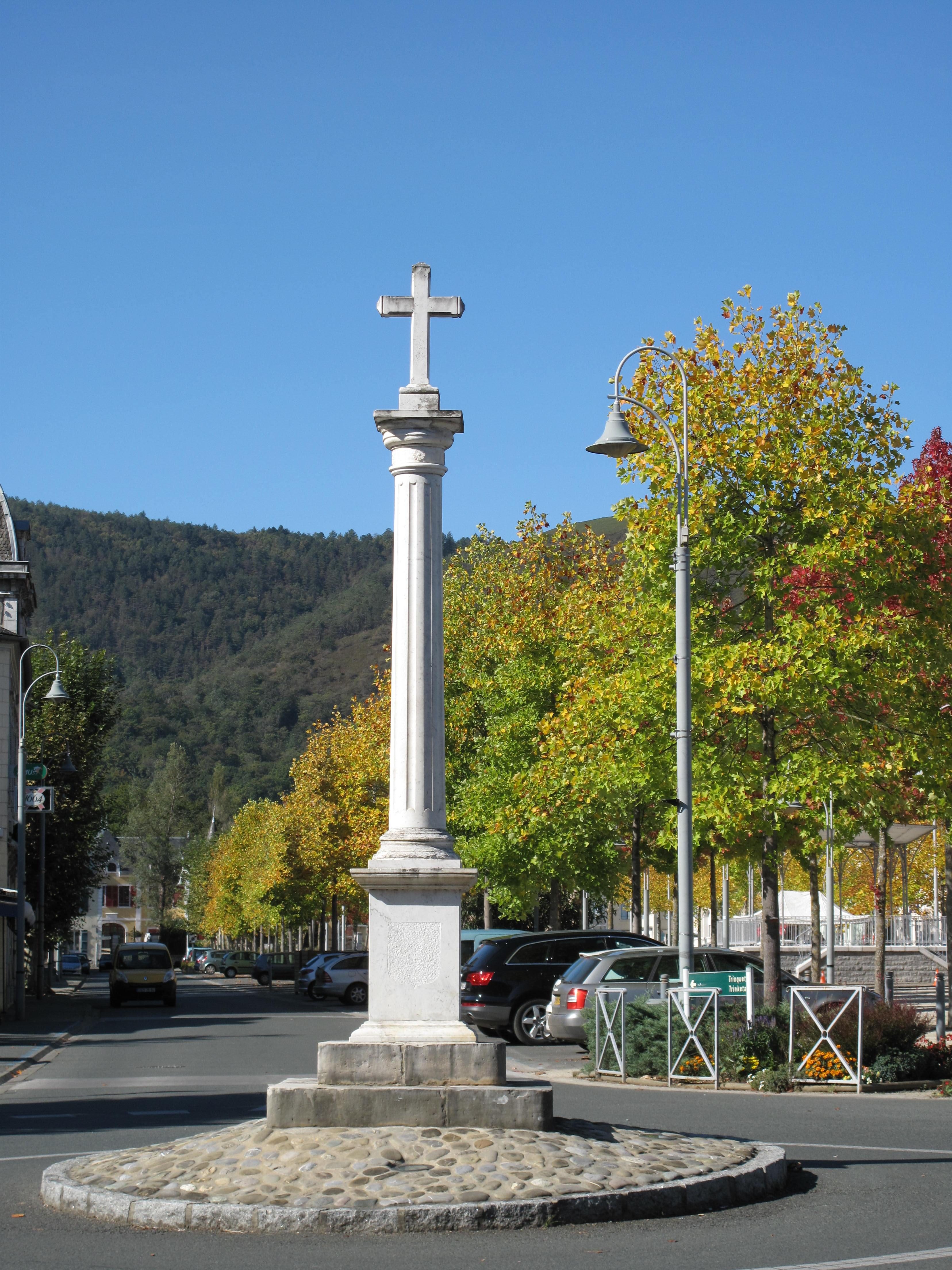 Calvaire de la Croix Blanche de Mauleon-Licharre