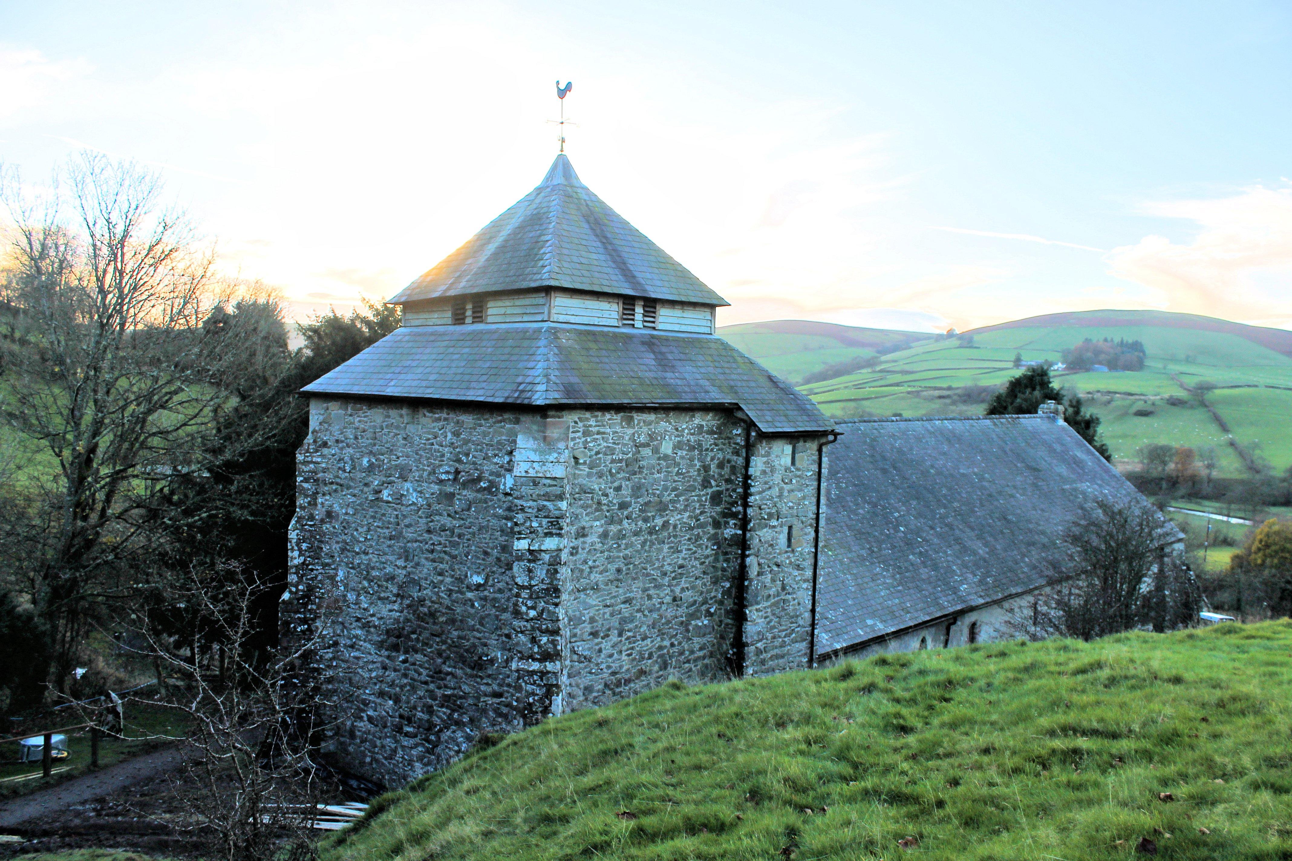 St Cynllo's Church