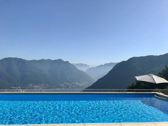 Mama Gina Cafe & Bistrot