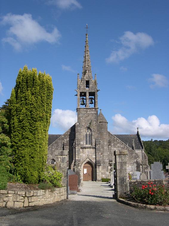 église Saint-Hernin de Locarn