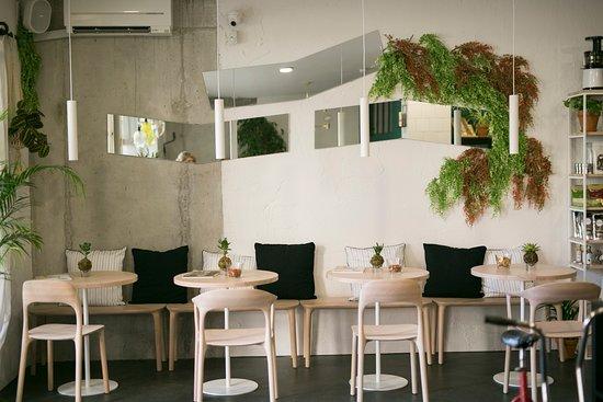 Zdravo, Vegan Bistro and Concept Store