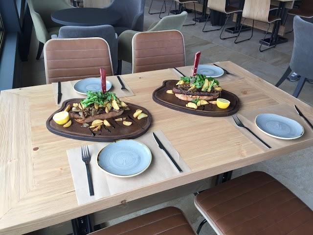 BIKAKIS Bakery-Cafe-Street Food