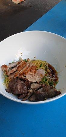 Nai Soon Charoen Nakhon