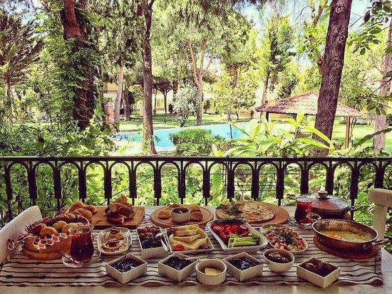 Ruzgaralti Alacati Kahvalti Evi