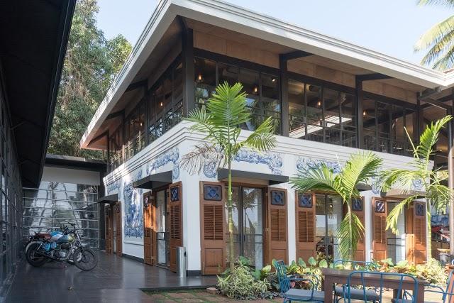 Royal Enfield Garage Cafe