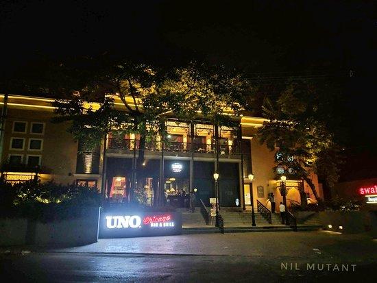 Uno Chicago Bar & Grill