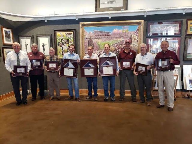 Benjamin Knox Gallery & Wine Depot