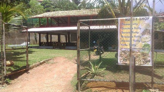 Micky's Bar Restaurant