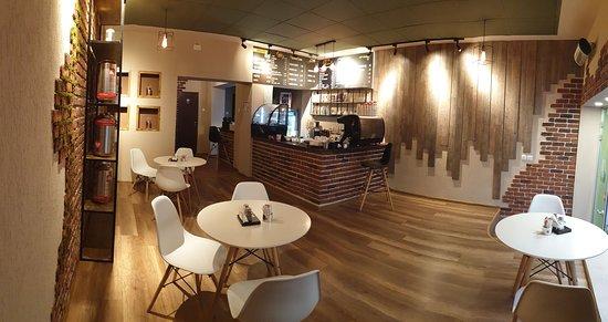 Coffee Shop & Burger