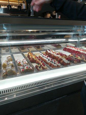 Labes Contemporary Bar