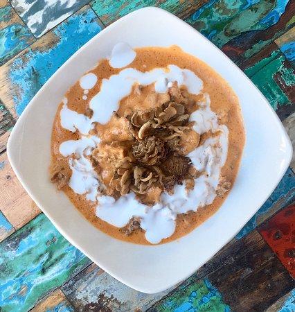 Warung Laughing Chicken