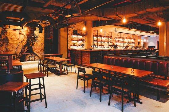 Distillery Dubai Gastropub