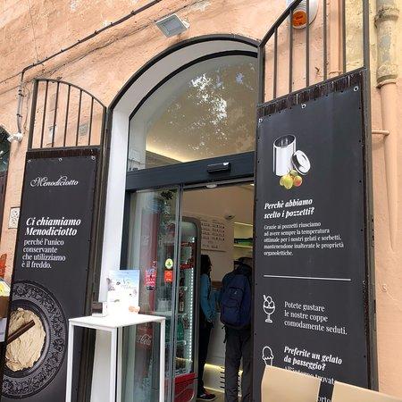 Gelateria Meno 18
