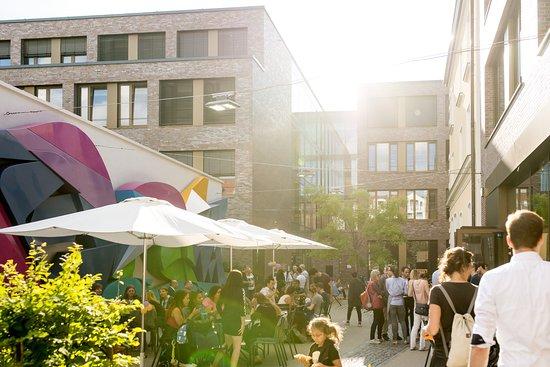 Uber den Tellerrand Cafe