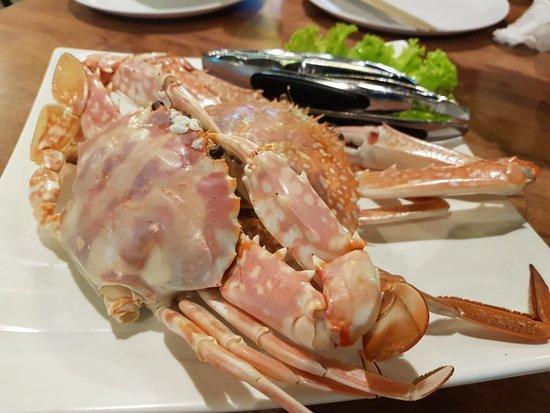 Mook Manee Seafood Restaurant