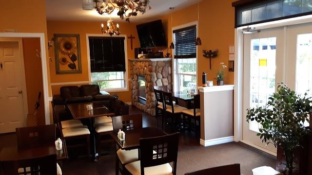 Wolff's Den Cafe and Eatery