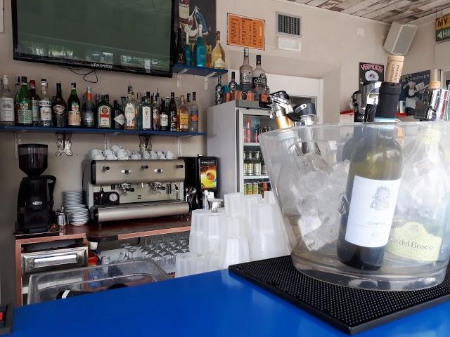 lido garda beach cafe