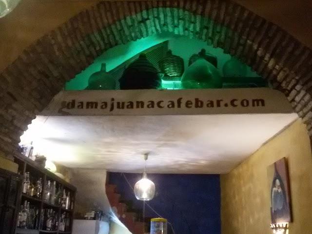 Damajuana Cafe Bar